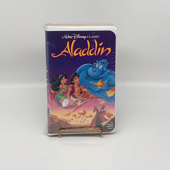 ALADDIN THE CLASSICS WALT DISNEY  VINTAGE VHS. - Picture 1 of 11